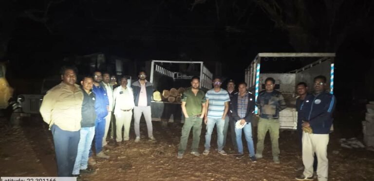 वन विभाग को ताबड़तोड़ कार्रवाई, देर रात दबिश देकर लकड़ी तस्करों पर कसा शिकंजा,