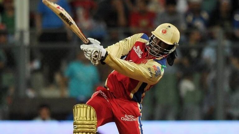 एक सीजन में सबसे ज्यादा Sixes का रिकॉर्ड