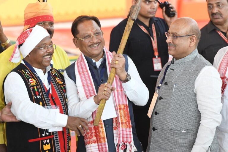 जनजातीय समाज दुनिया को सिखा सकता है प्रकृति संग विकास लाल किला मैदान से गूंजा जनजातीय गौरव का स्वर, राष्ट्रीय जनजाति समागम में बोले विष्णुदेव साय