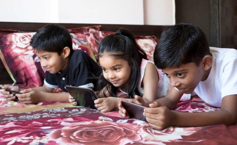 16 साल से कम उम्र के बच्चों के लिए सोशल मीडिया पर प्रतिबंध